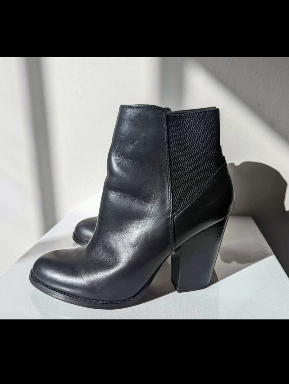 Women’s Black Aldo Leather Block Heel Ankle Boots - Picture 3 of 5